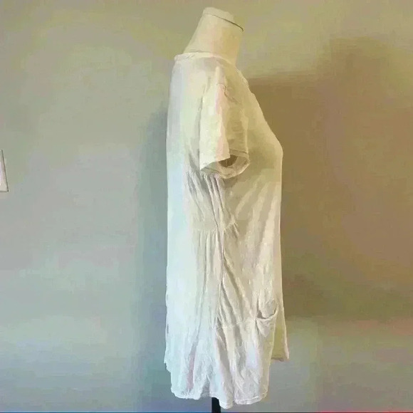 Anthropologie Left Of Center Scoop Neck White Oversized T-Shirt Button Up Back - Picture 9 of 12